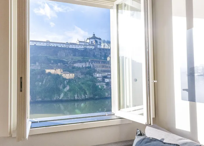 Trendy River アパート