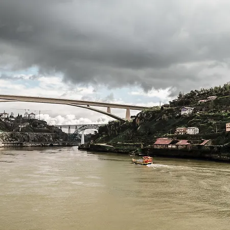 דירה Trendy River *