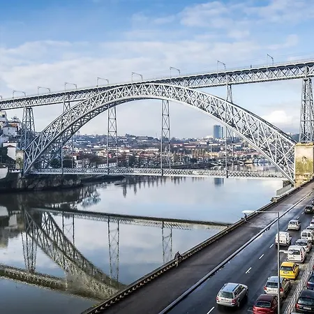Trendy River Oporto